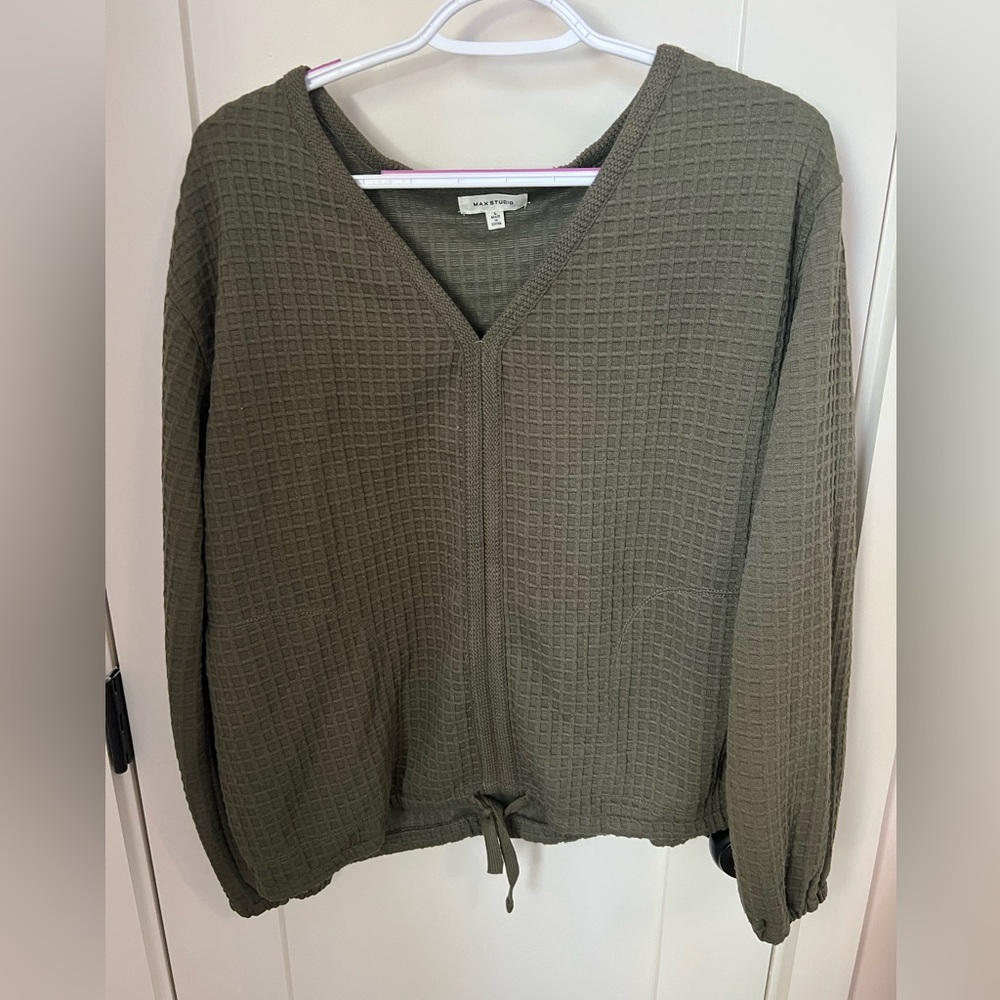 Max studio top